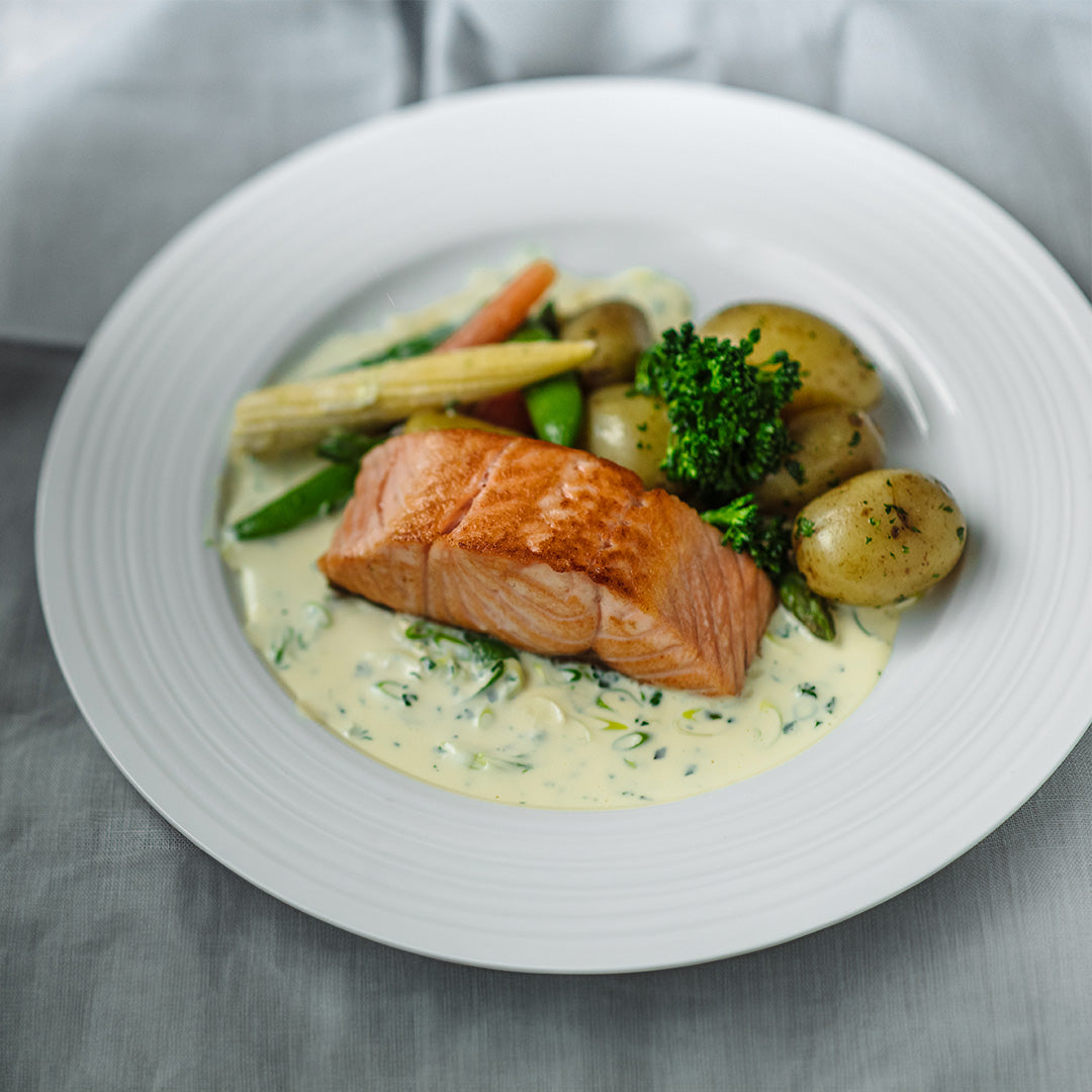 Pan fried salmon with creamy tarragon sauce